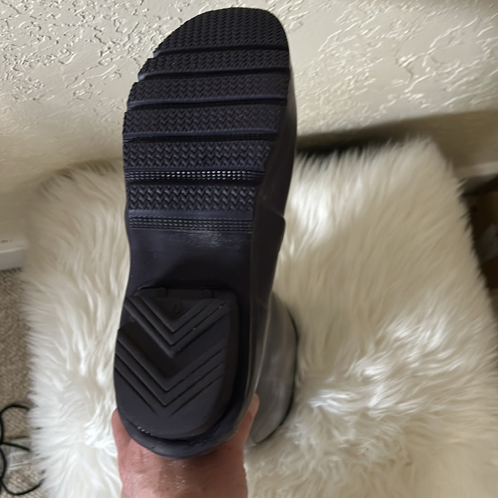 Hunter Original Tall Rain Boots-Sz. 8 - Picture 6 of 7